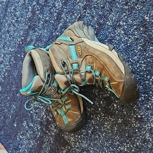 Keen Waterproof Hiking Boots 7 Womens